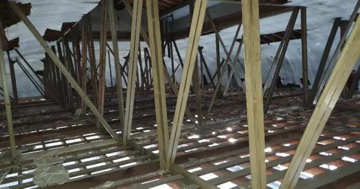Project: La Poste hotel, existing roof